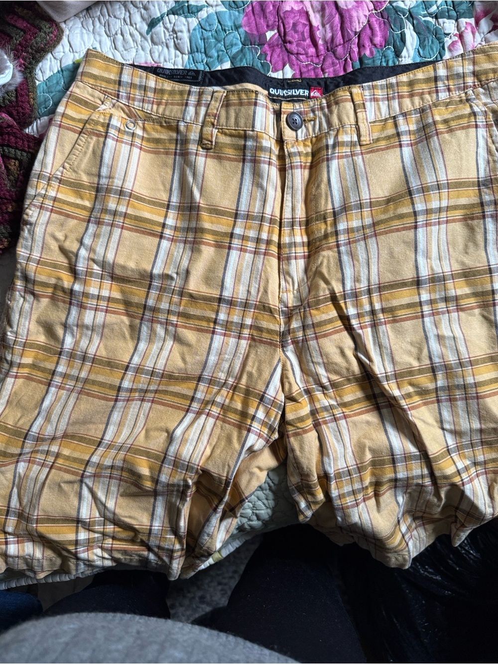 Quiksilver Men's Yellow Plaid Cotton Shorts